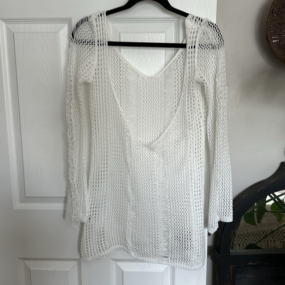 Size large crocheted, bathing suit cover white - Picture 8 of 10